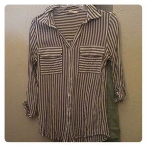 Blu pepper striped flowy button down